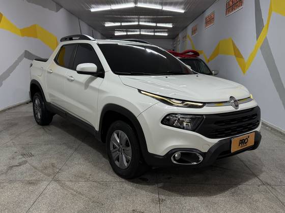FIAT TORO 1.8 16V EVO FLEX FREEDOM AT6 FIAT TORO 1.8 16V EVO FLEX FREEDOM AT6